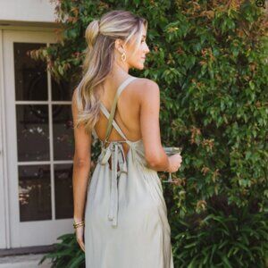 NWT Show Me Your Mumu Anderson Maxi in Moss Green Luxe Satin XS